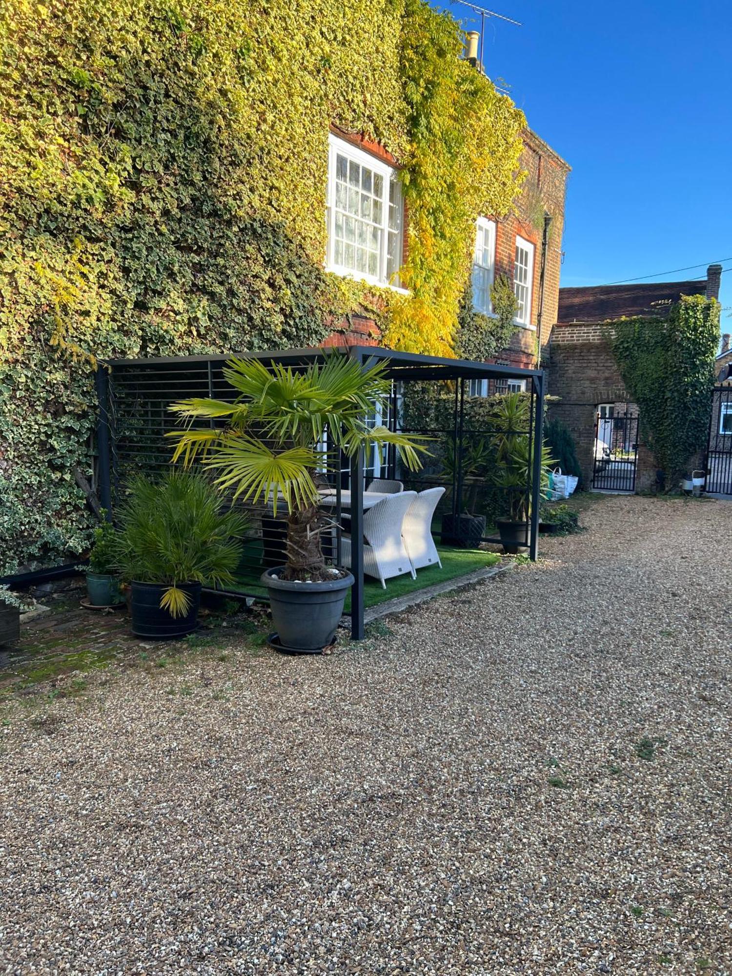 Harmondsworth Hall Екстериор снимка